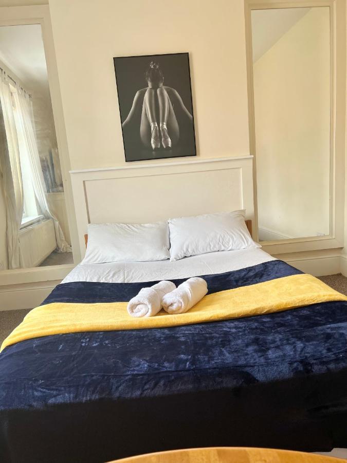 Aldgate Holiday Rooms لندن المظهر الخارجي الصورة