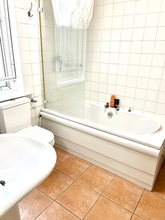 Aldgate Holiday Rooms لندن المظهر الخارجي الصورة
