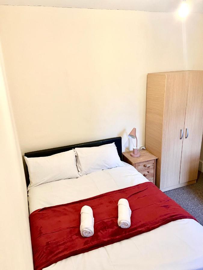 Aldgate Holiday Rooms لندن المظهر الخارجي الصورة