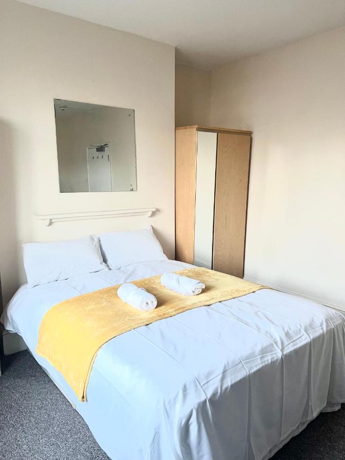 Aldgate Holiday Rooms لندن المظهر الخارجي الصورة