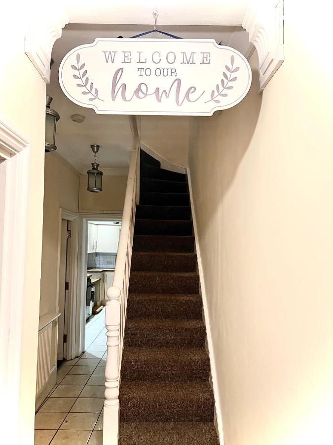 Aldgate Holiday Rooms لندن المظهر الخارجي الصورة