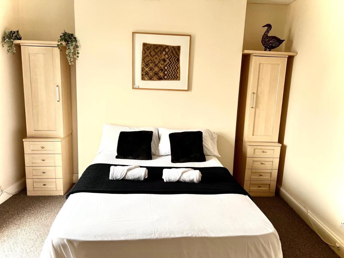 Aldgate Holiday Rooms لندن المظهر الخارجي الصورة