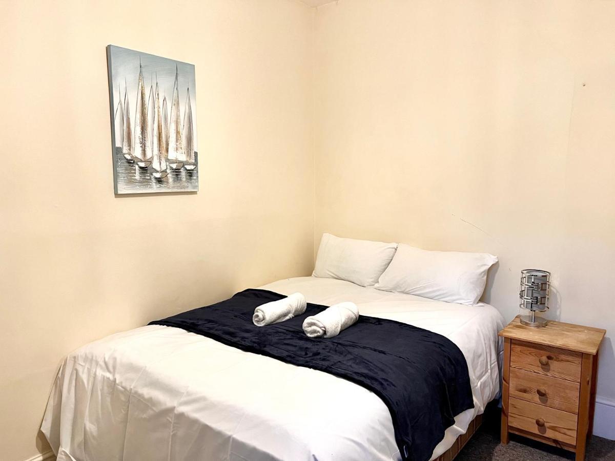 Aldgate Holiday Rooms لندن المظهر الخارجي الصورة