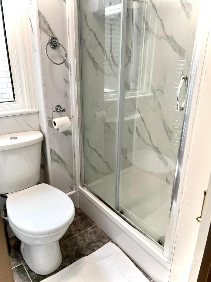 Aldgate Holiday Rooms لندن المظهر الخارجي الصورة