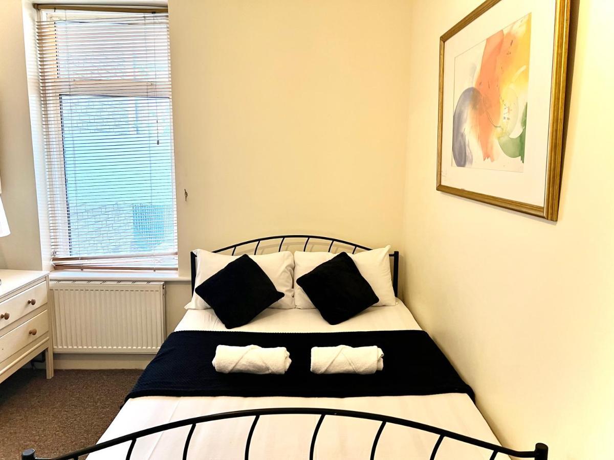 Aldgate Holiday Rooms لندن المظهر الخارجي الصورة