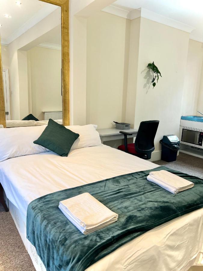 Aldgate Holiday Rooms لندن المظهر الخارجي الصورة