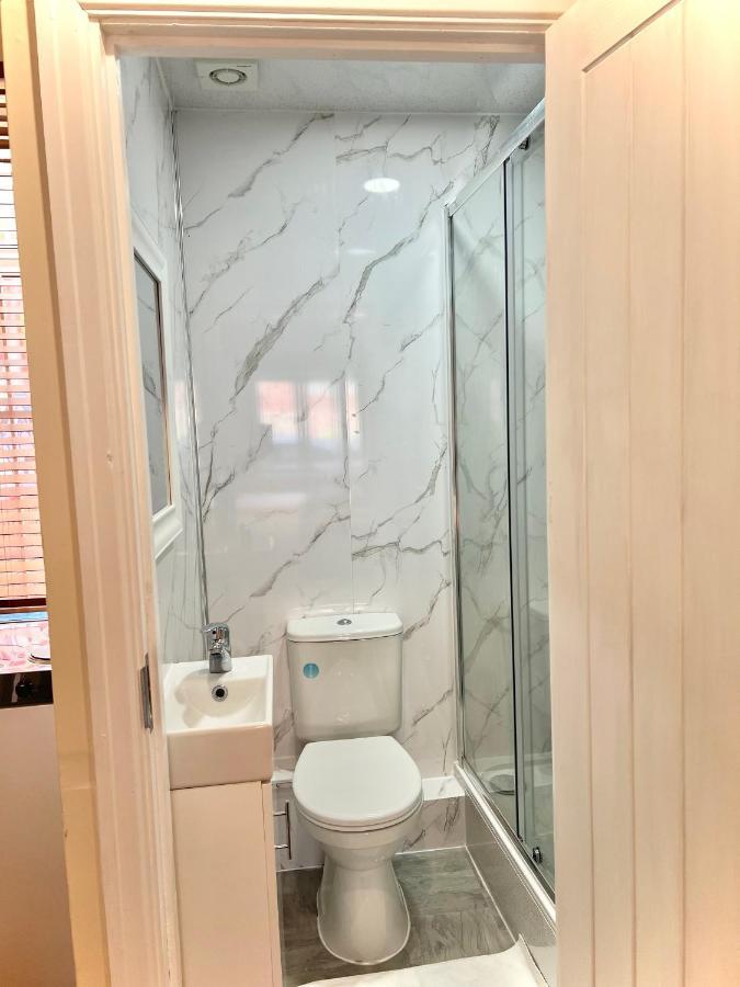 Aldgate Holiday Rooms لندن المظهر الخارجي الصورة